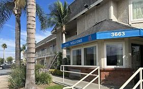 Studio 6 Suites - Riverside, Ca South